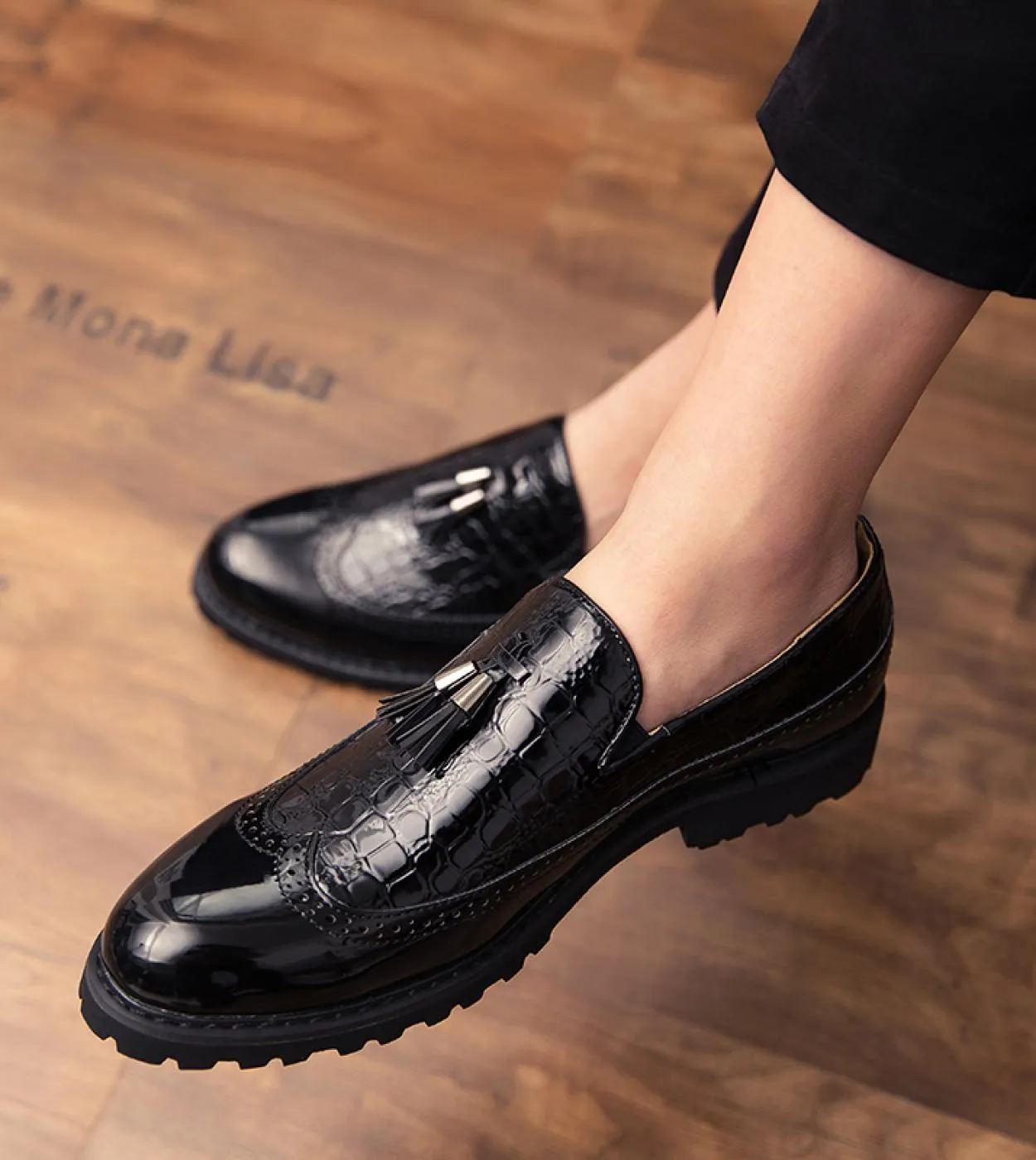 Scarpe da uomo alla moda Scarpe eleganti da uomo Scarpe oxford casual da uomo Mocassini con nappe in pelle verniciata Appartamen