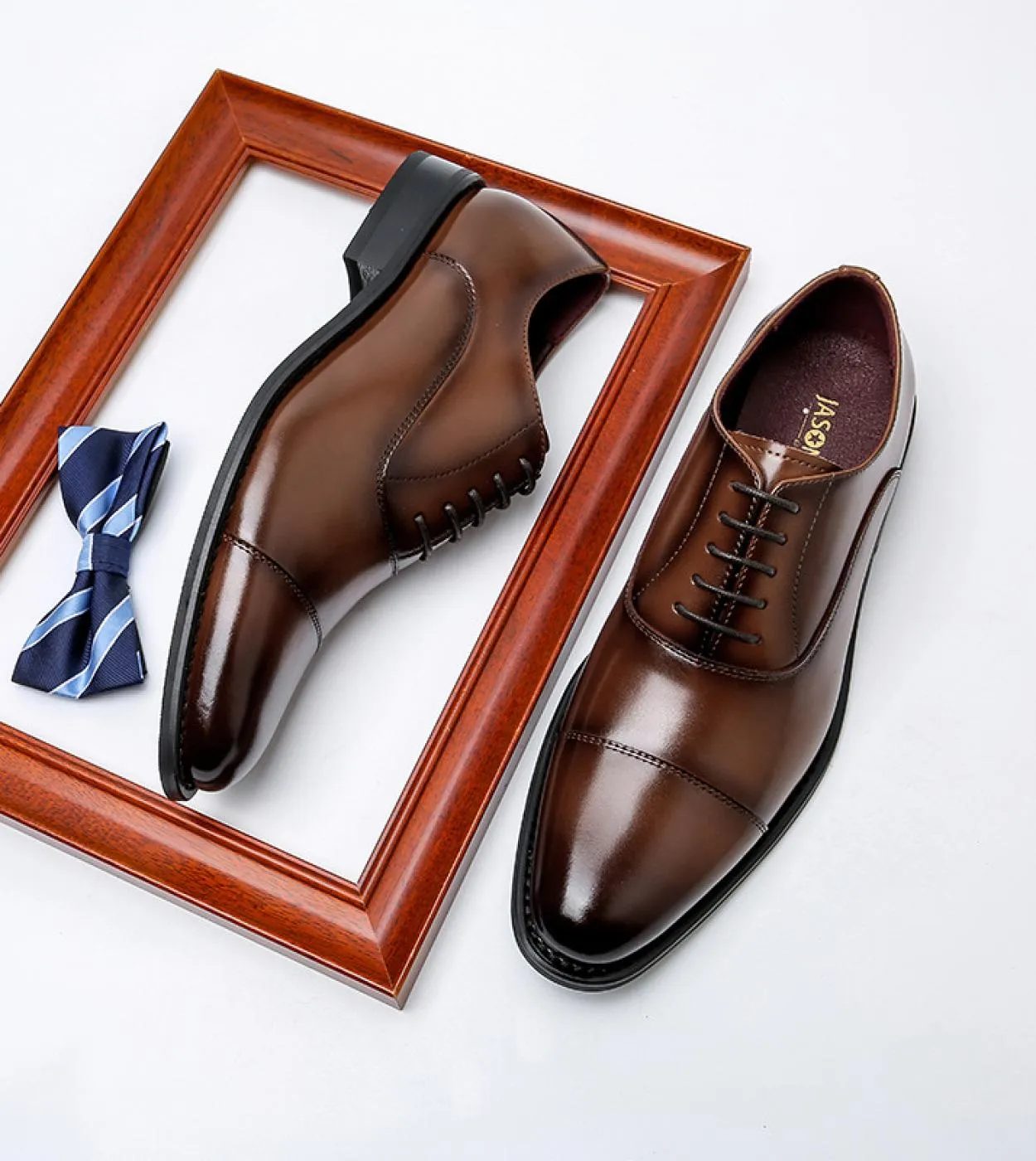 Scarpe da uomo in pelle formale Scarpe da ufficiale in pelle Scarpe brogue in pelle da uomo