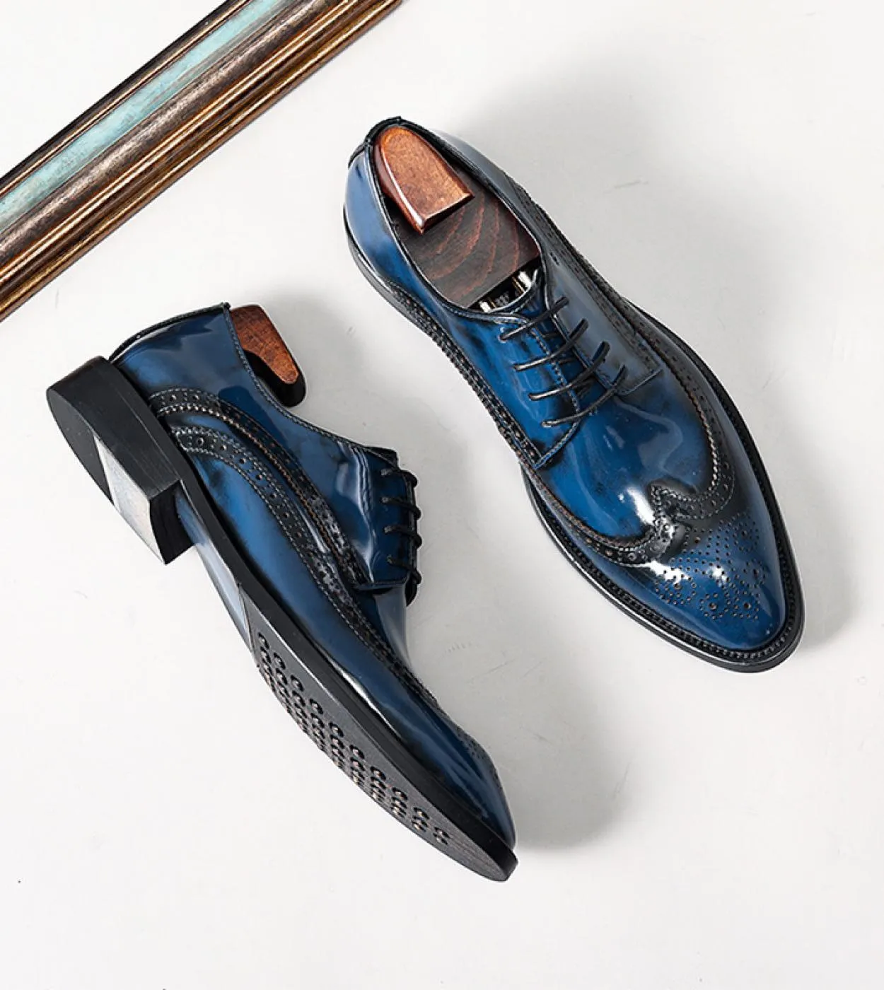 Scarpe eleganti da uomo blu nero Scarpe brogue da sposa in pelle Scarpe da uomo fatte a mano da sposa