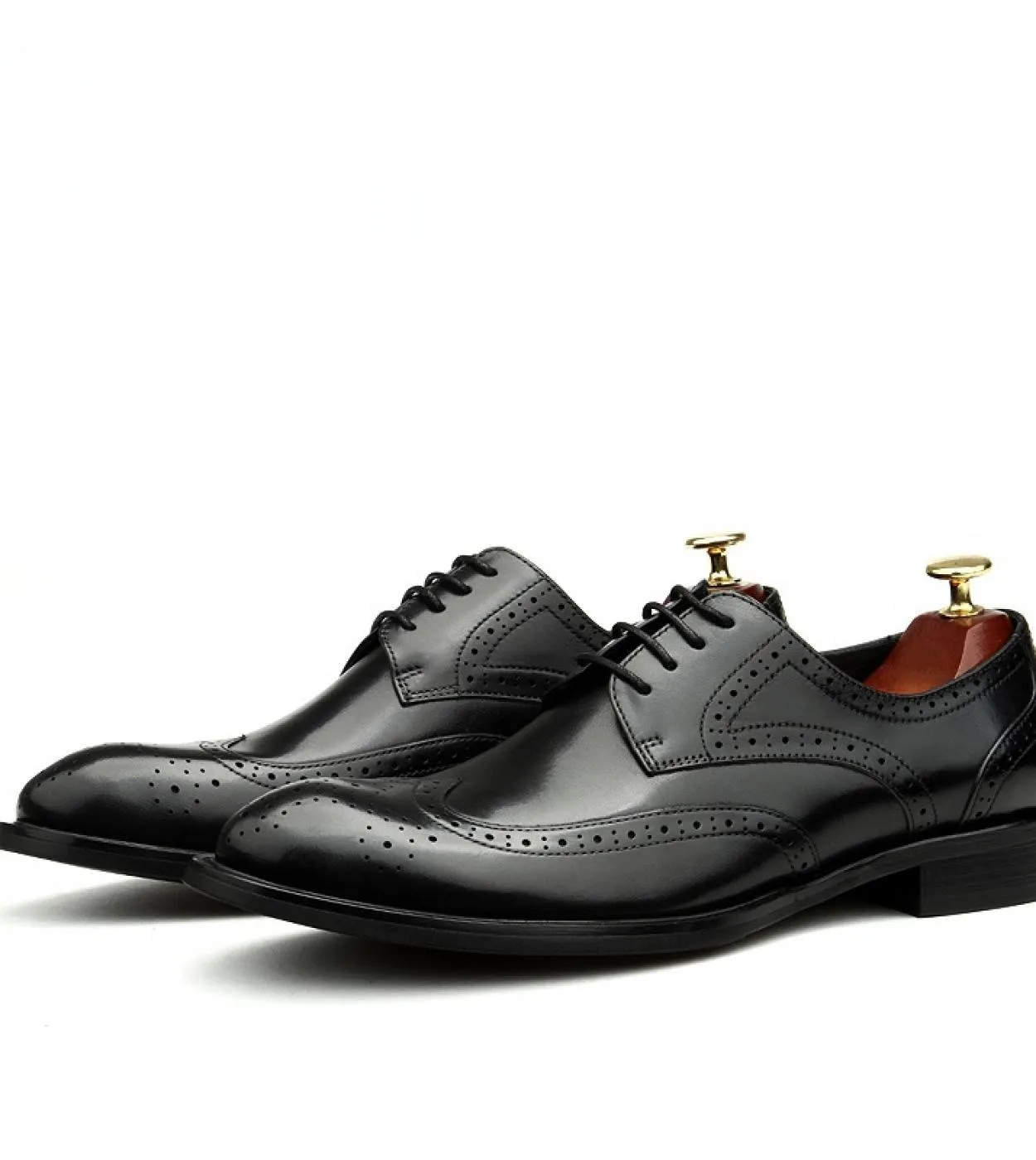 Scarpe eleganti da uomo piatte italiane Scarpe eleganti da uomo in vera pelle di lusso 2023 Scarpe brogue nere classiche estive