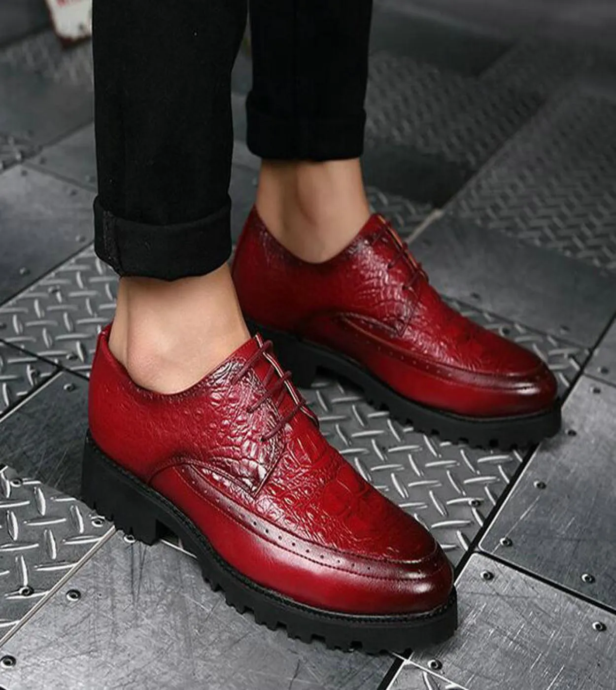 Scarpe oxford da uomo di marca di lusso Scarpe da uomo brogue da festa di nozze Scarpe eleganti da uomo Scarpe da lavoro formali