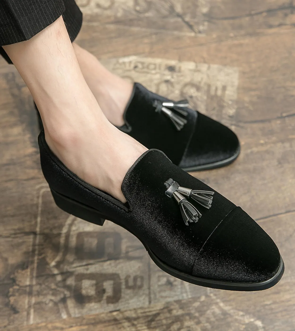 Scarpe piatte in pelle scamosciata primaverili e autunnali Mocassini da uomo Mocassini in morbida pelle con nappe Scarpe da guid