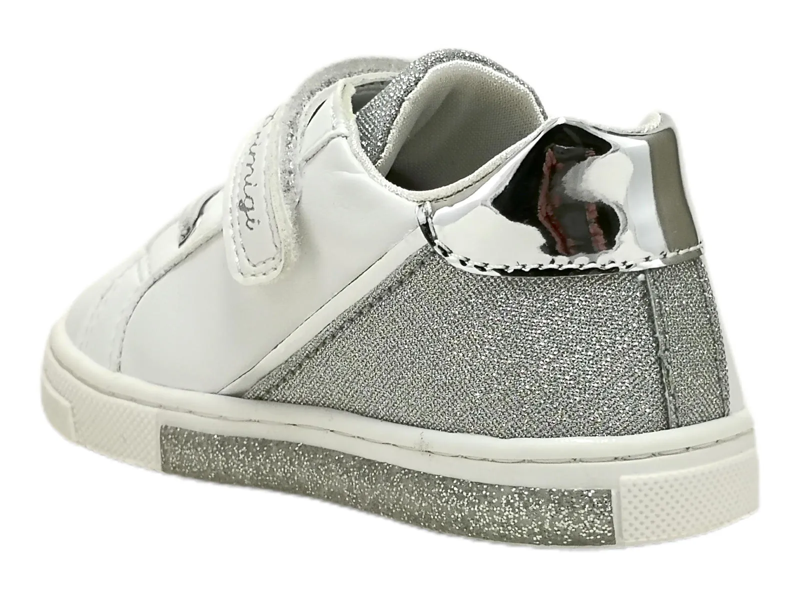   Sneakers Bimba PRIMIGI: sicurezza, leggerezza e comfort per tutte le attività.  