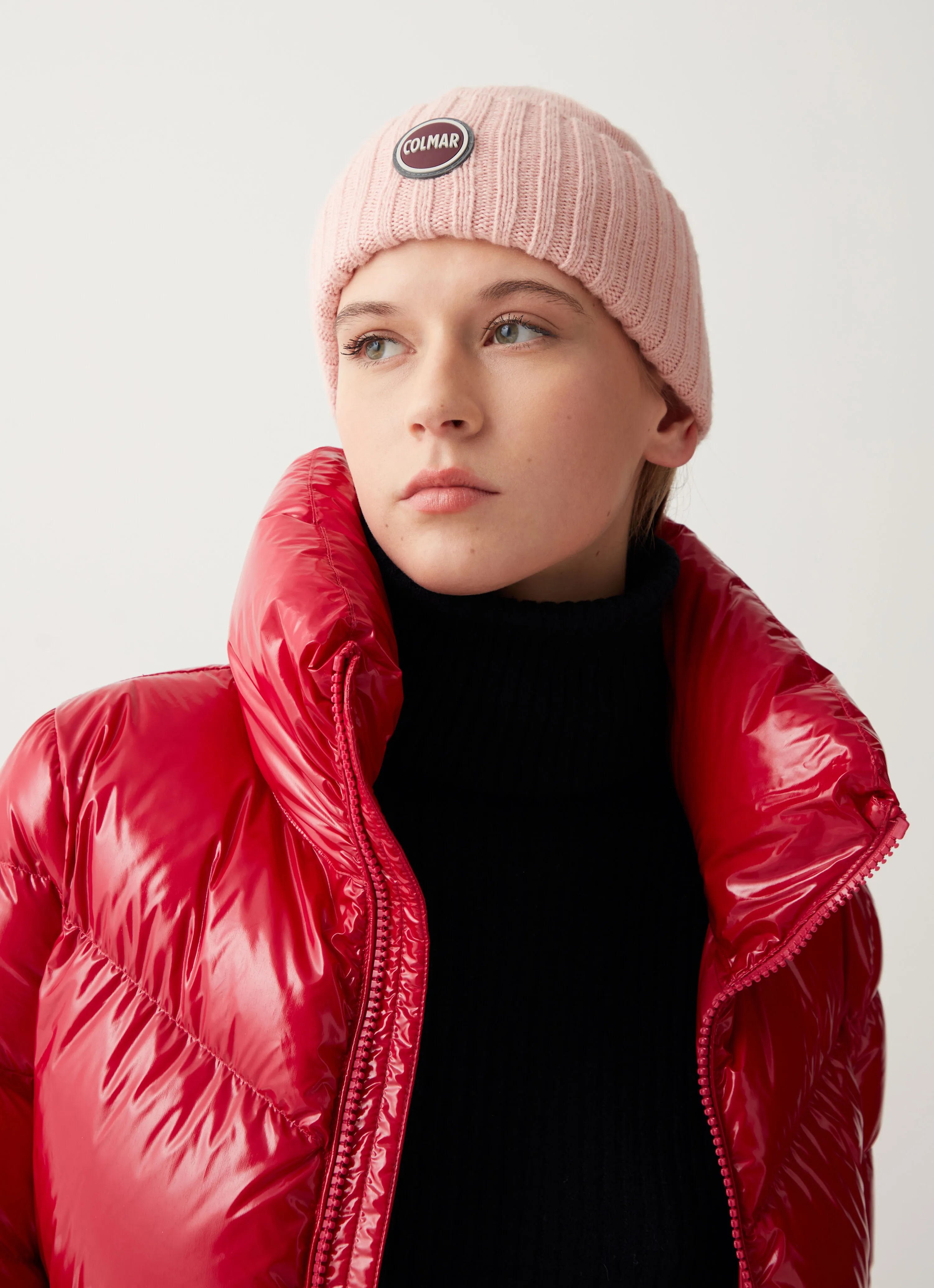 Unisex hat with prominent cuff