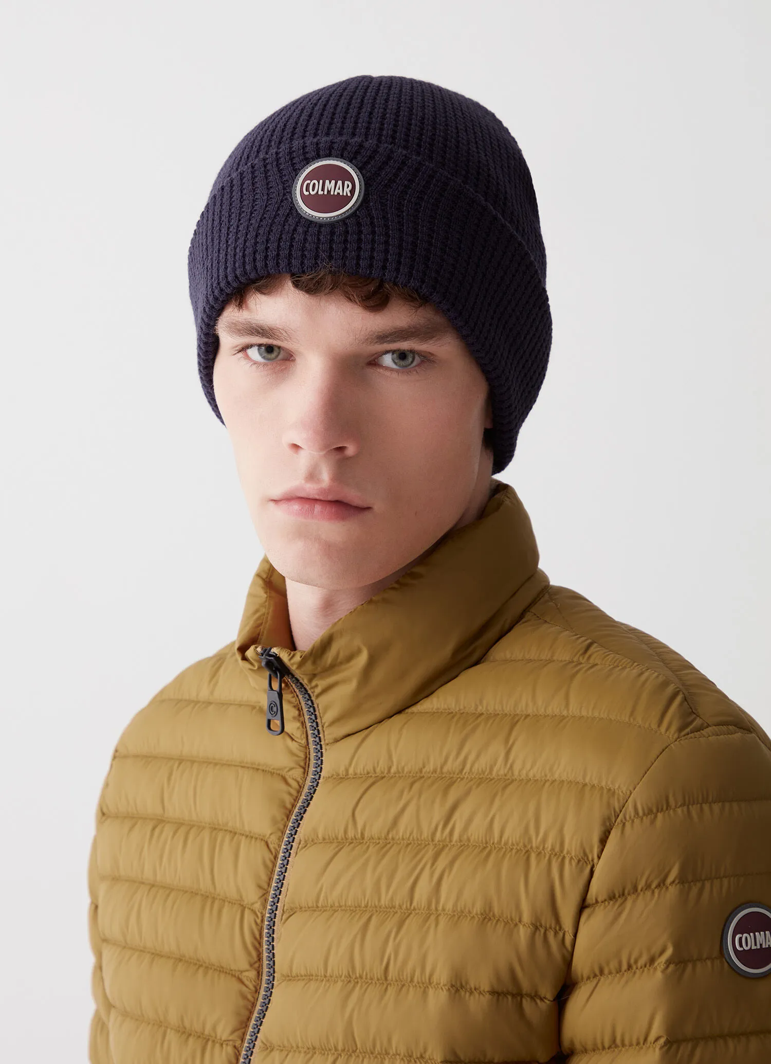Unisex hat with turn-up