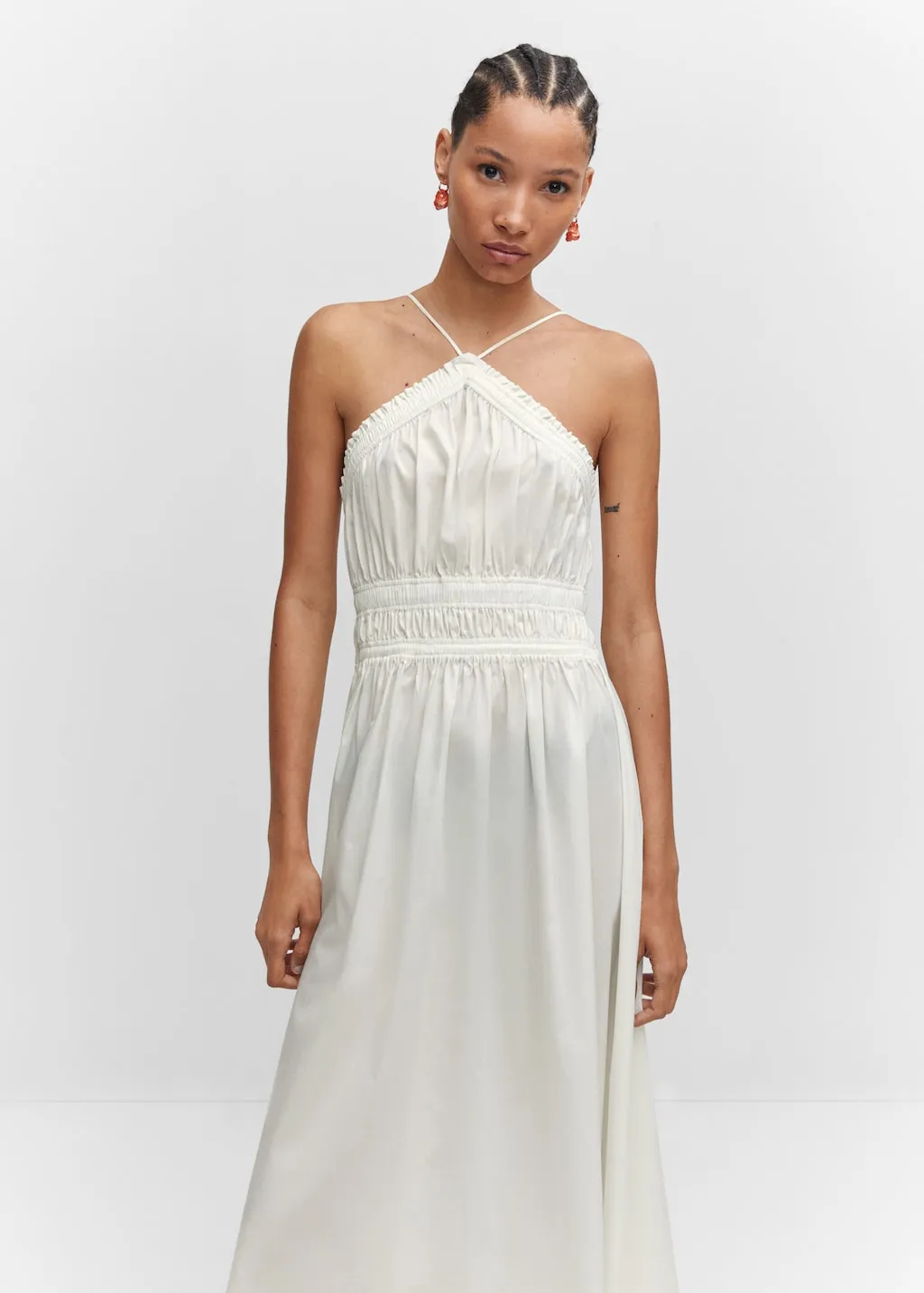 Vestito halter dettagli increspati