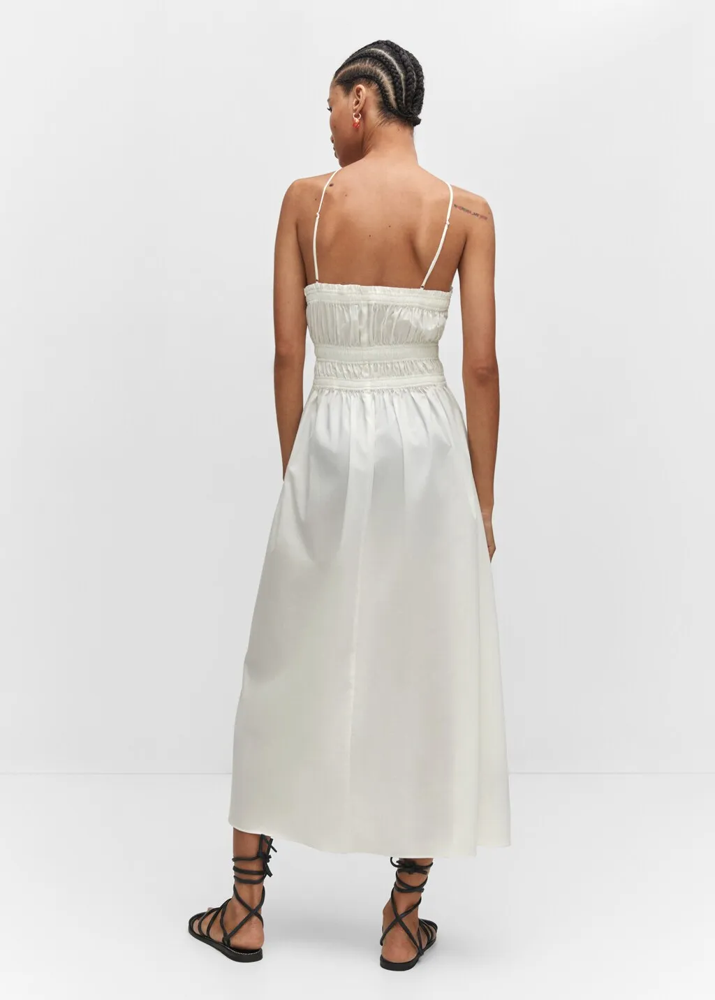 Vestito halter dettagli increspati