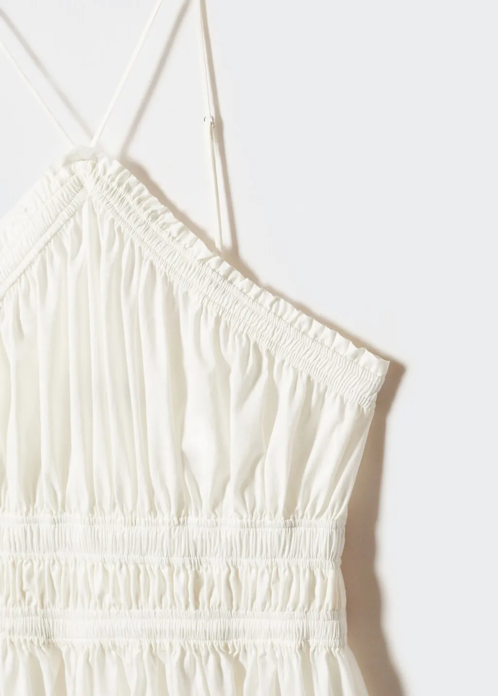 Vestito halter dettagli increspati