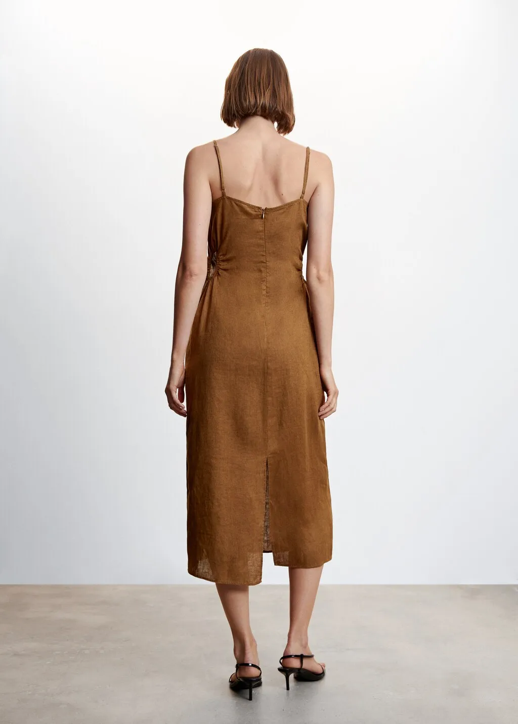 Vestito lino dettaglio pietre