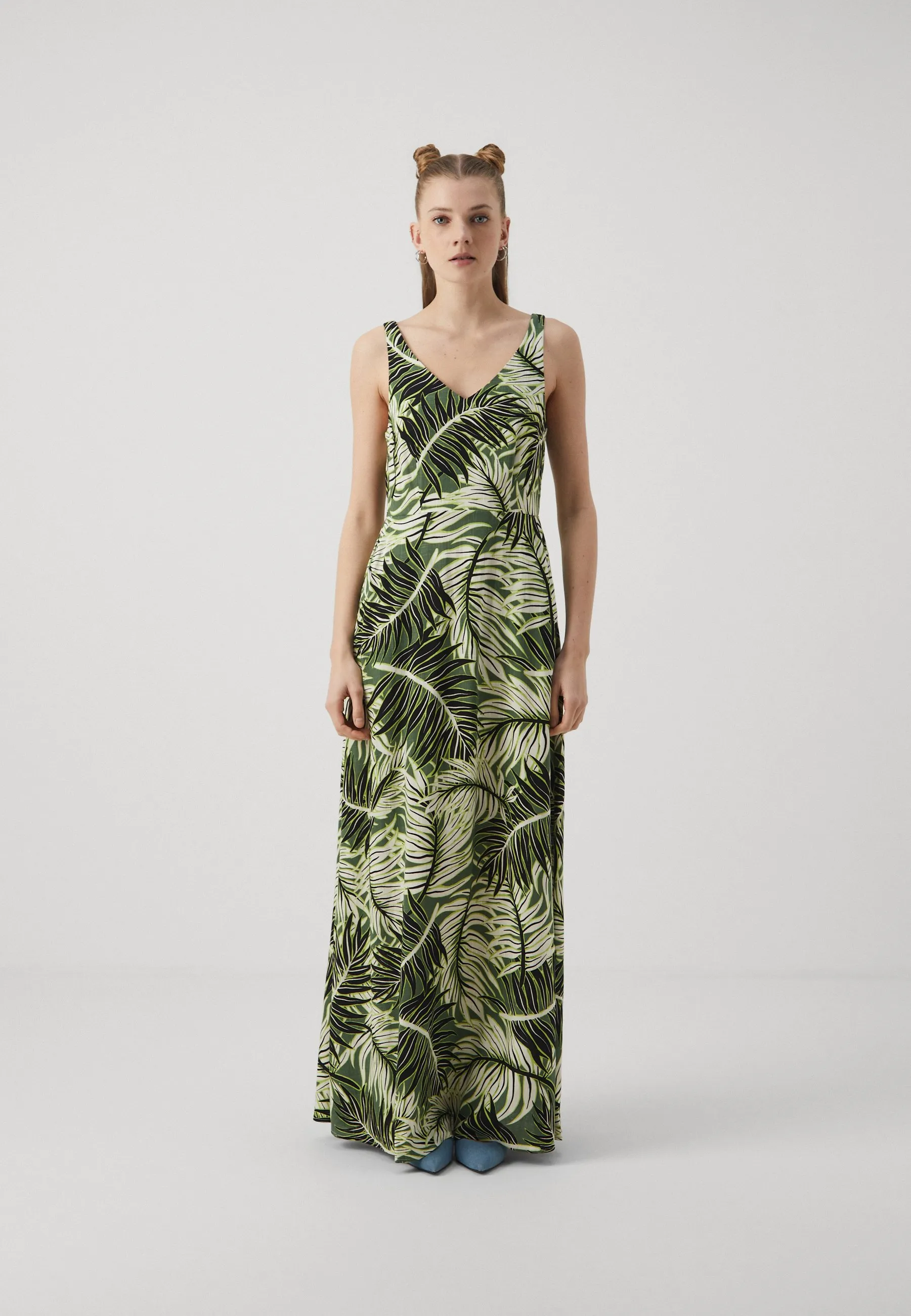 VITHEA V NECK DRESS - Vestito lungo